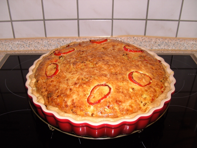 Sauerkraut-Quiche mit roter Paprika • Brotbackforum - Die Hobbybäckerei