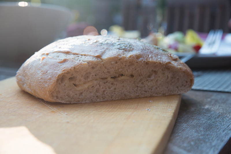 Roasted Garlic Bread- Brot mit geröstetem Knoblauch und Käse ...