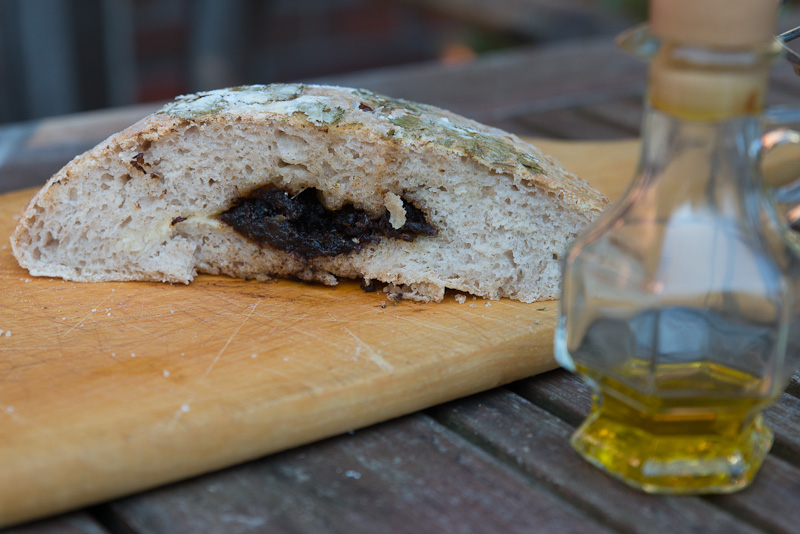Roasted Garlic Bread- Brot mit geröstetem Knoblauch und Käse ...