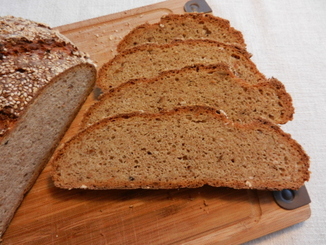 Roggen-Dinkelbrot mit Emmerschrot • Brotbackforum - Die Hobbybäckerei