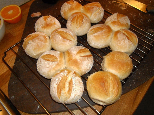 Brötchen formen • Brotbackforum - Die Hobbybäckerei
